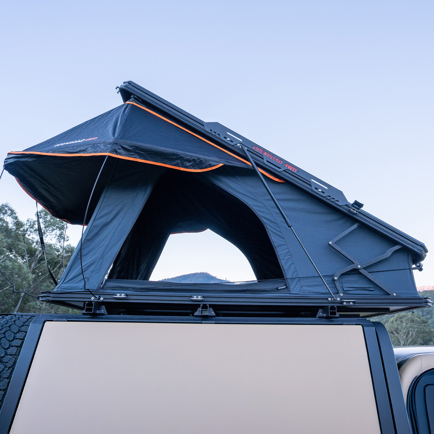 The Best Aluminum Hard Shell Roof Top Tents for Car & Jeeps