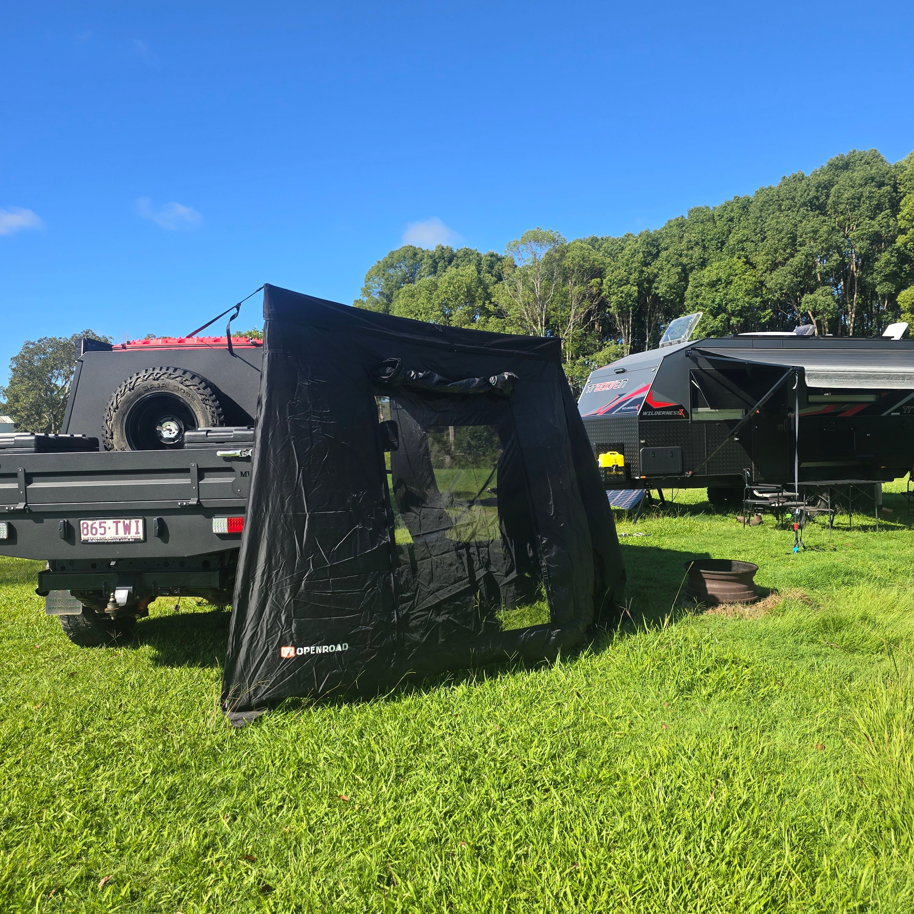OPENROAD 180 Free Standing Awning And Side Wall