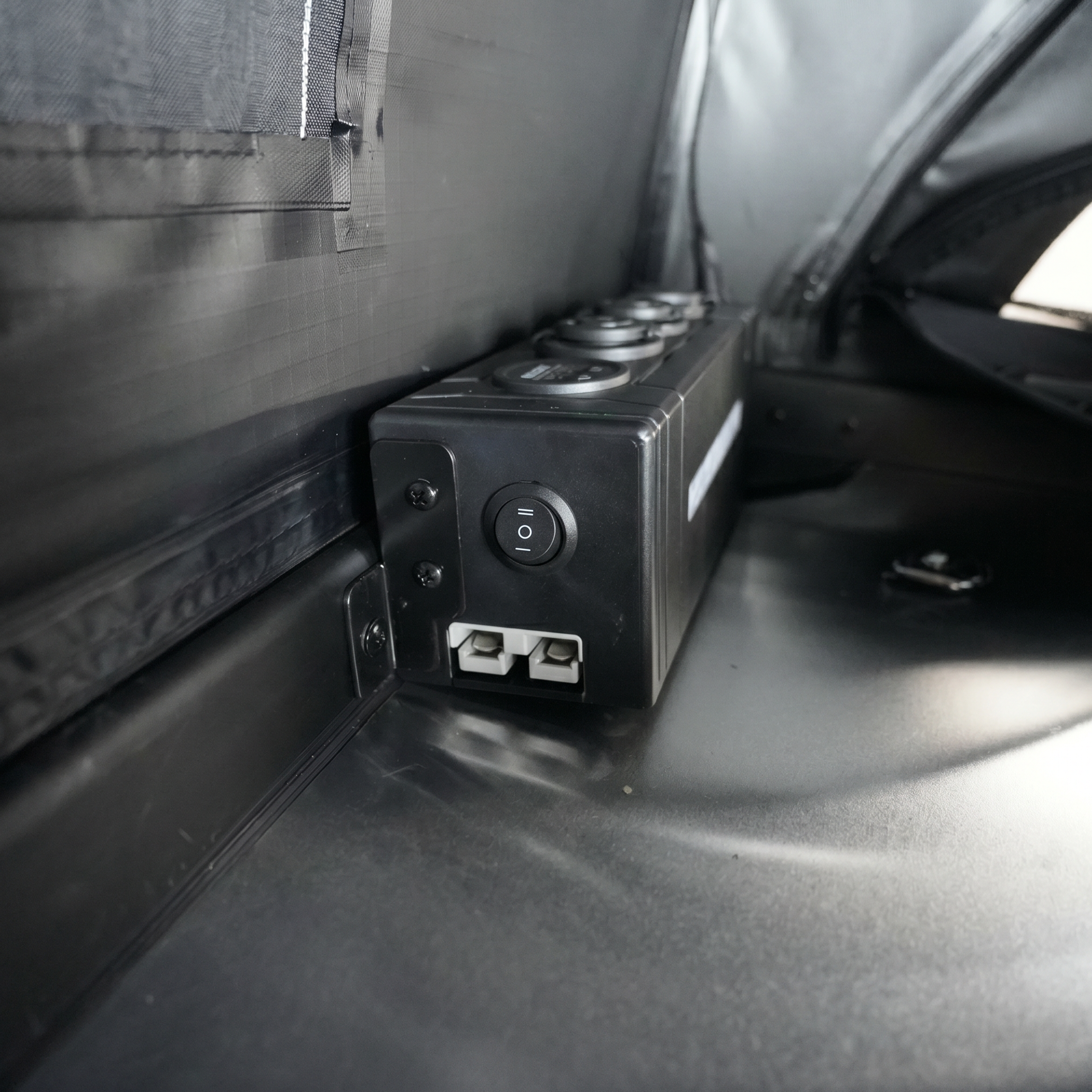 OPENROAD Aluminum Hard Shell Roof Top Tent-X Series