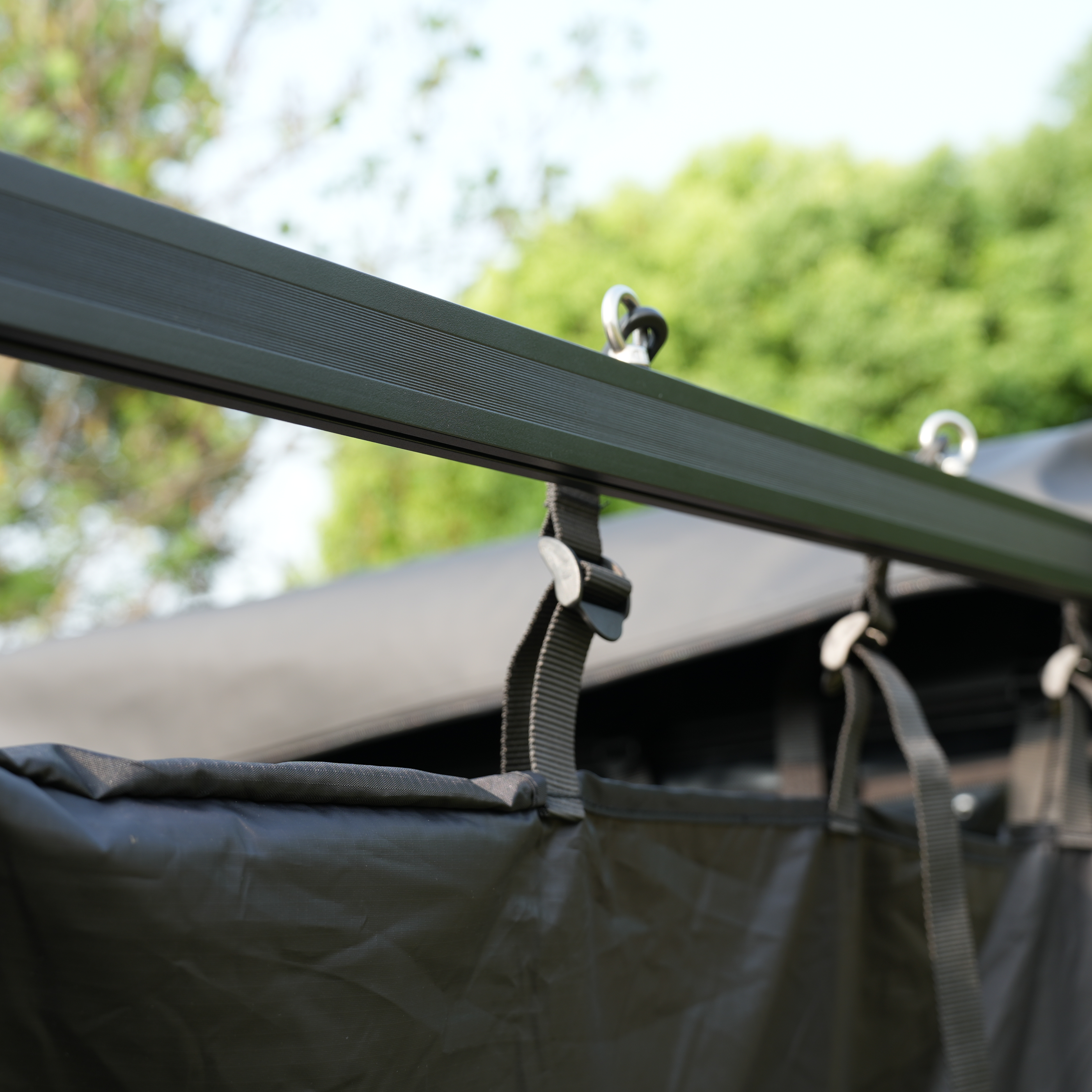 OPENROAD OUTDOOR SHOWER/CHANGING AWNING  openroad4wd.com   
